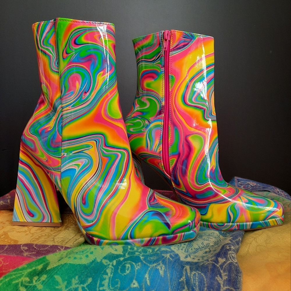 Rainbow Swirl Triangle Heel Ankel Boots